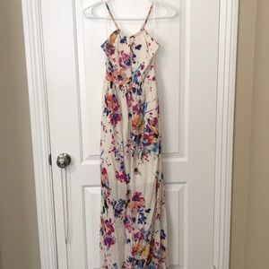 NWOT Floral maxi dress